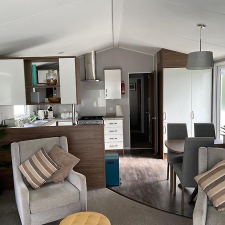 6 Berth Comfy Homely Caravan, Dog Friendly Belton with Browston Luaran gambar