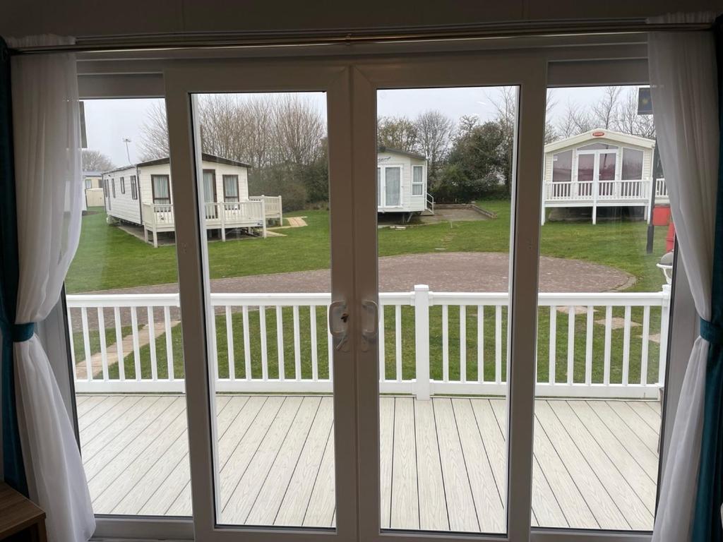 6 Berth Comfy Homely Caravan, Dog Friendly Belton with Browston Luaran gambar
