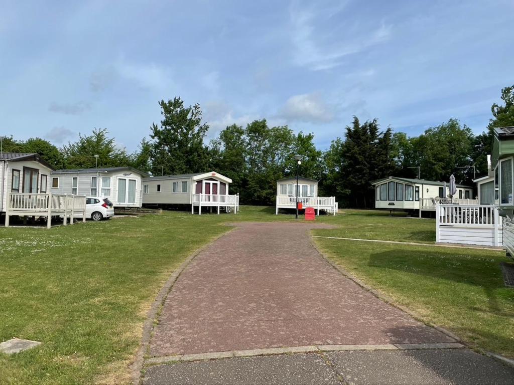 6 Berth Comfy Homely Caravan, Dog Friendly Belton with Browston Luaran gambar